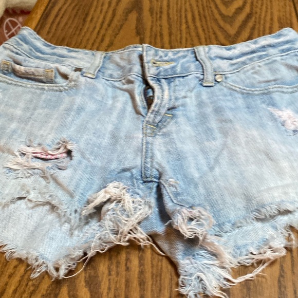 Jr VS pink size 2 shorts - Picture 1 of 3